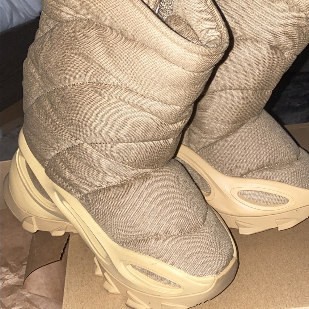 Only worn twice Yeezy boots